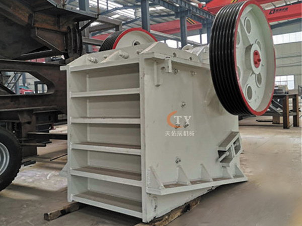 小型石灰?guī)r顎式破碎機